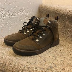 Keen town shoes
